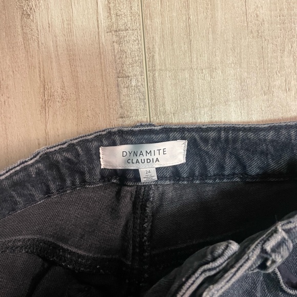 Dynamite Claudia - Picture 2 of 4